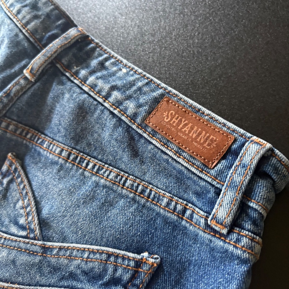 Cotton denim midrise cutoff shorts Shyann frayed raw hem cowboy western size 29 - Picture 2 of 9